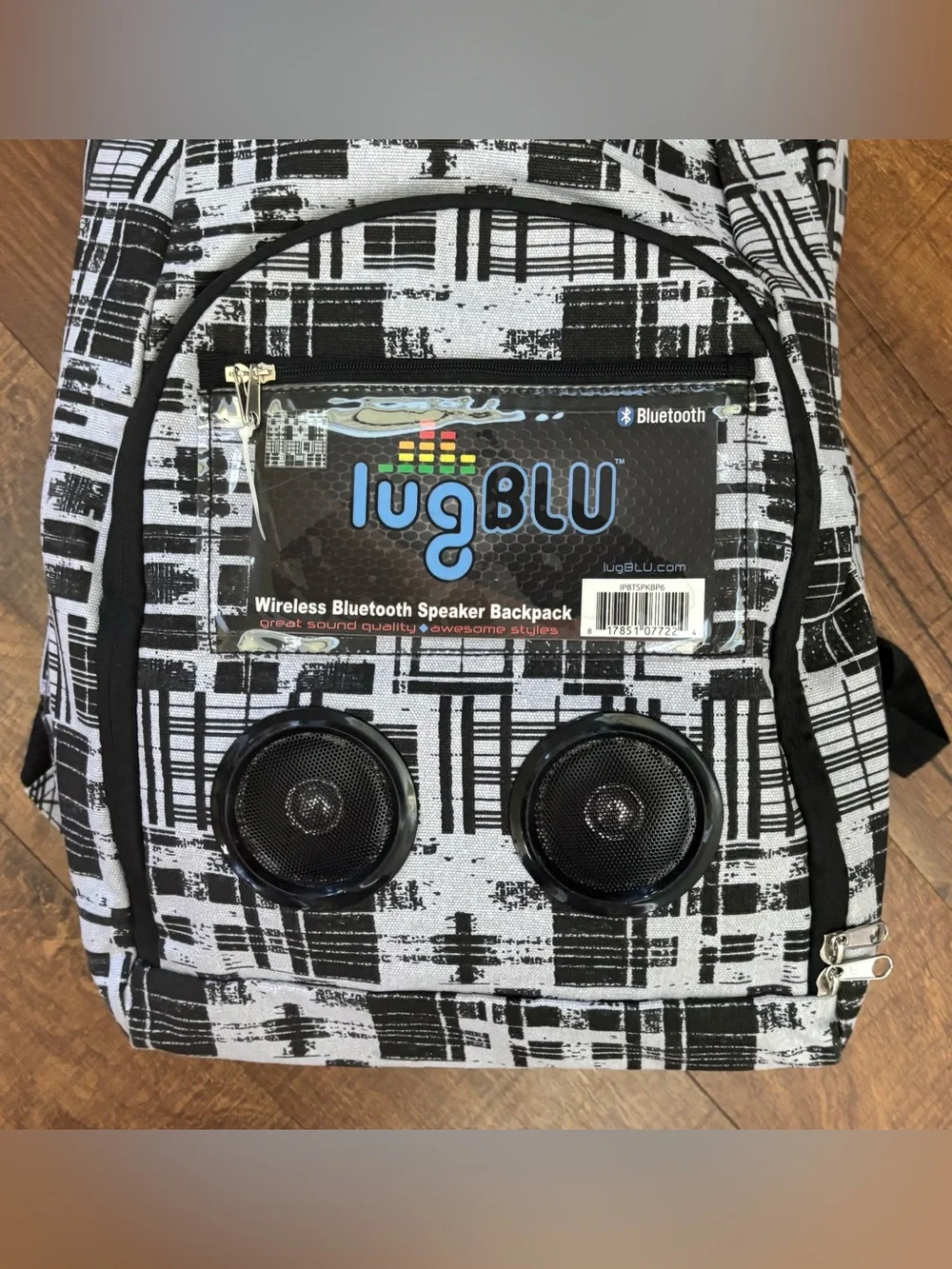 lugBLU Wireless Bluetooth Speaker Backpack gray black design NEW NWT